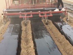 起壟鎮(zhèn)壓覆膜一體機